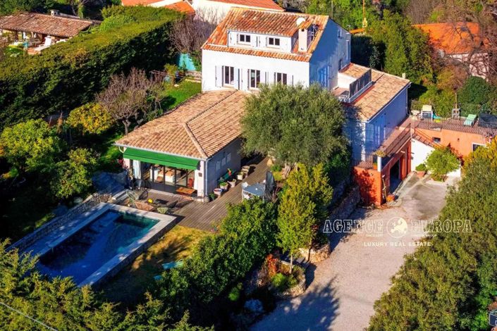 Image No.1-5 Bed House for sale