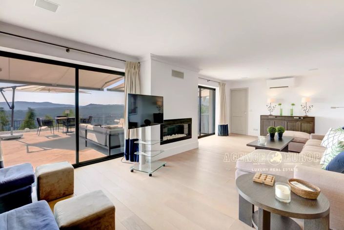 Image No.11-6 Bed House for sale