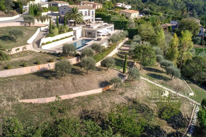 Image No.3-6 Bed House for sale