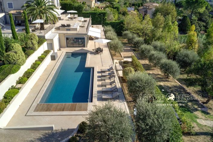 Image No.4-6 Bed House for sale