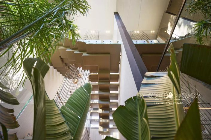 Image No.22-5 Bed House for sale