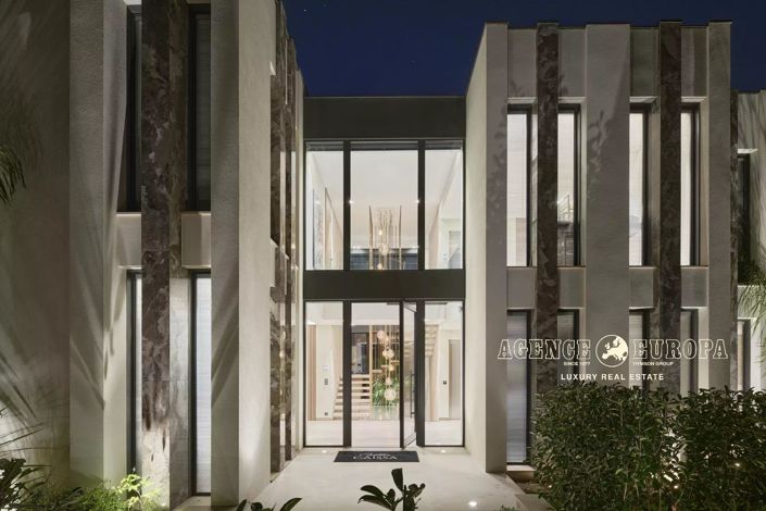 Image No.4-5 Bed House for sale