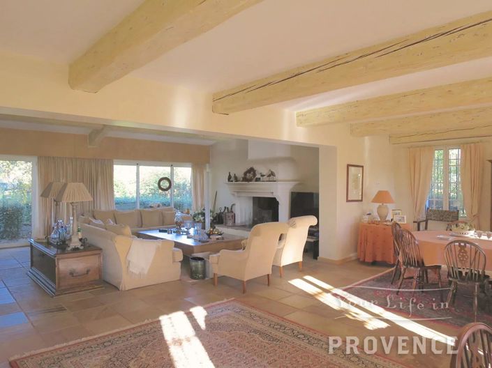 Image No.12-Maison de 11 chambres à vendre à Le Cannet-des-Maures