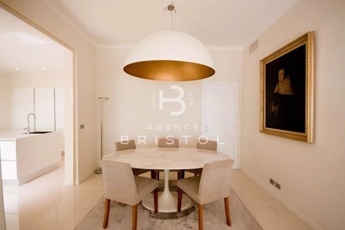 Image No.11-5 Bed House for sale