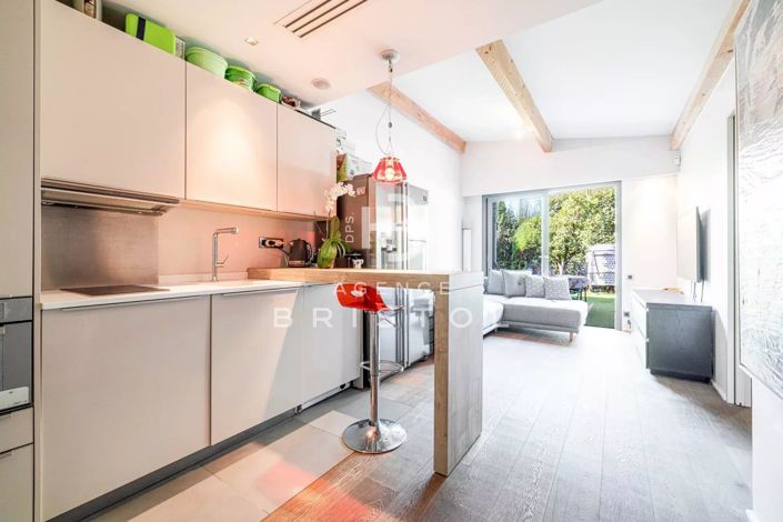 Image No.17-3 Bed House for sale