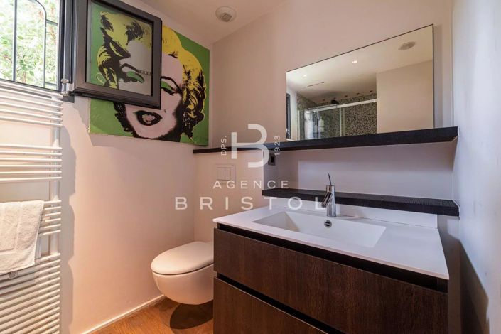 Image No.19-3 Bed House for sale