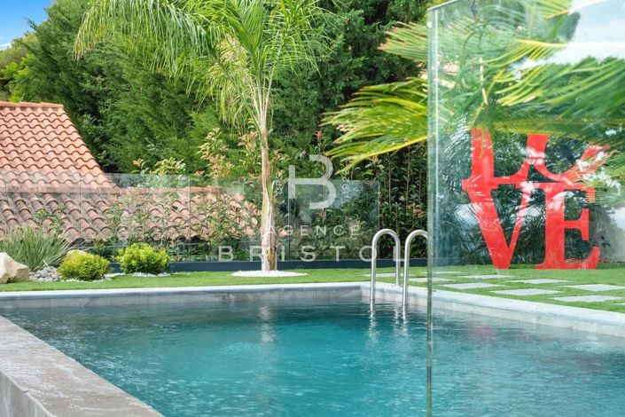 Image No.20-4 Bed House for sale