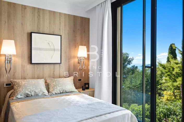 Image No.23-4 Bed House for sale