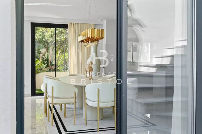 Image No.30-4 Bed House for sale