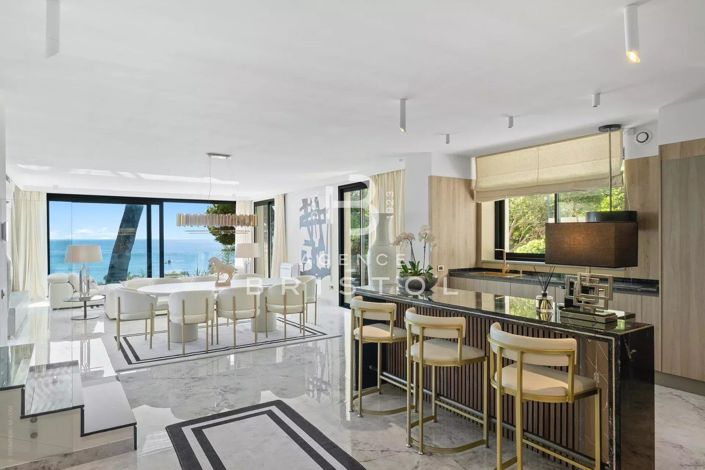 Image No.8-4 Bed House for sale