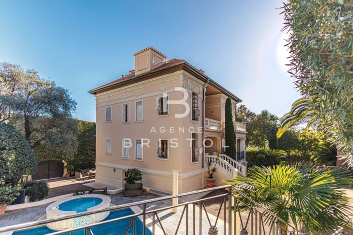 Image No.1-7 Bed House for sale