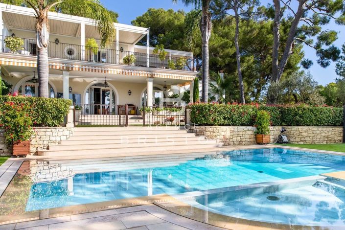 Image No.17-6 Bed House for sale