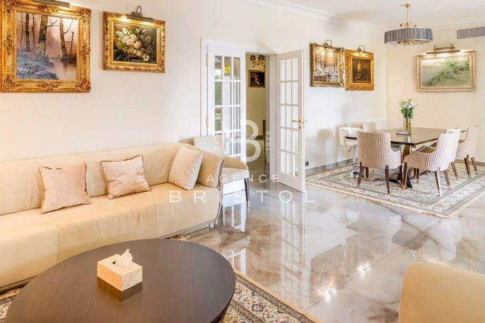 Image No.18-6 Bed House for sale