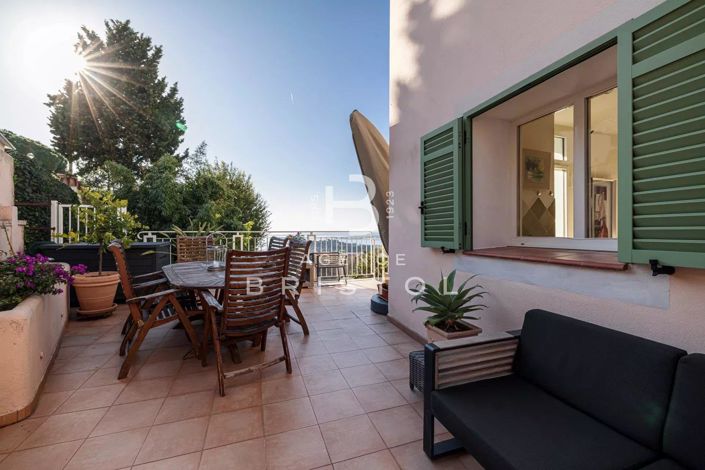 Image No.21-3 Bed Apartment for sale