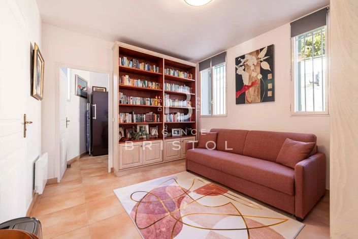 Image No.22-3 Bed Apartment for sale