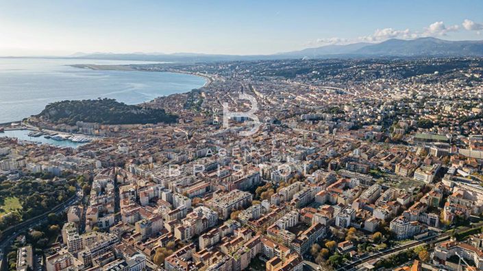 Image No.24-3 Bed Apartment for sale