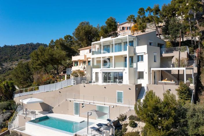 Image No.10-4 Bed House for sale