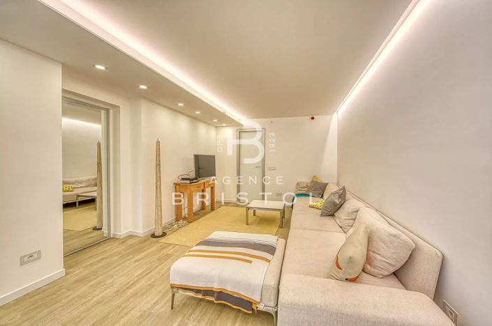 Image No.19-4 Bed House for sale