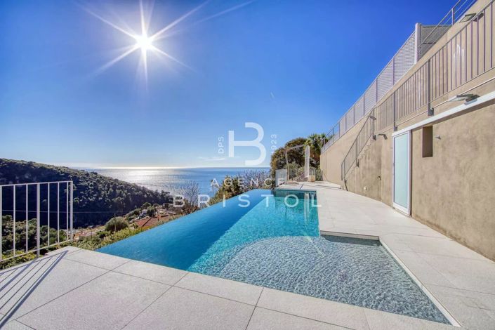 Image No.2-4 Bed House for sale