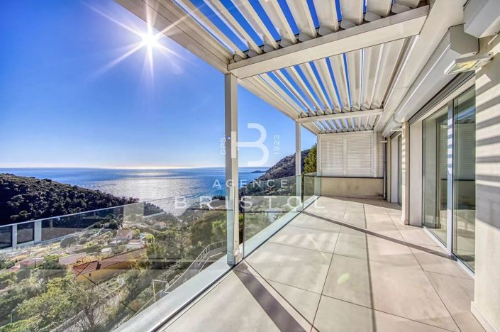 Image No.8-4 Bed House for sale