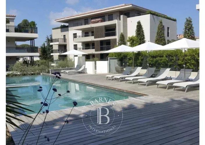 Image No.6-Appartement de 1 chambre à vendre à Saint-Tropez