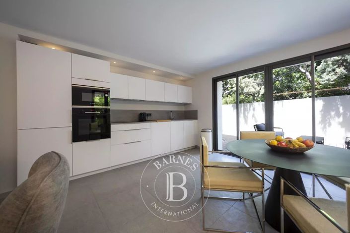 Image No.3-Appartement de 2 chambres à vendre à Saint-Tropez