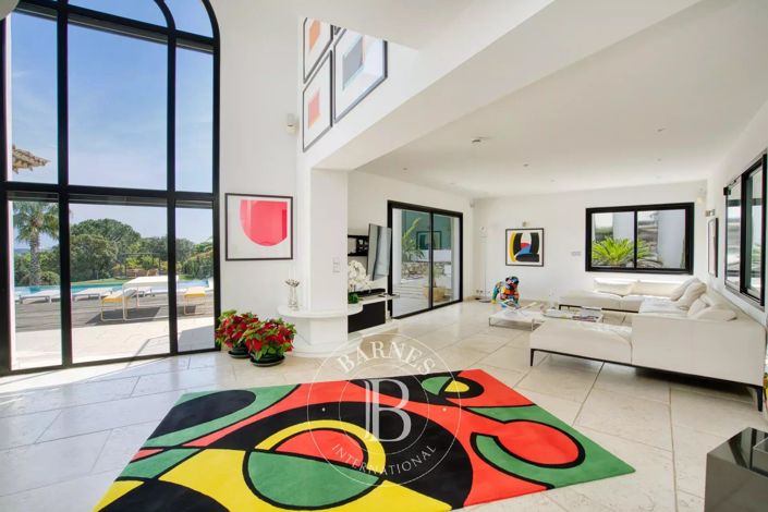 Image No.13-4 Bed House for sale