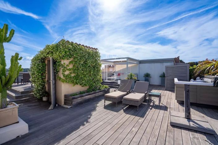 Image No.2-Appartement de 3 chambres à vendre à Saint-Tropez