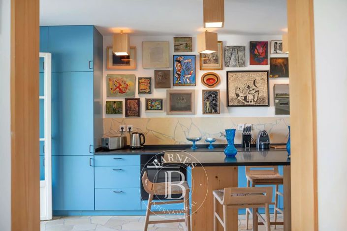 Image No.8-4 Bed House for sale