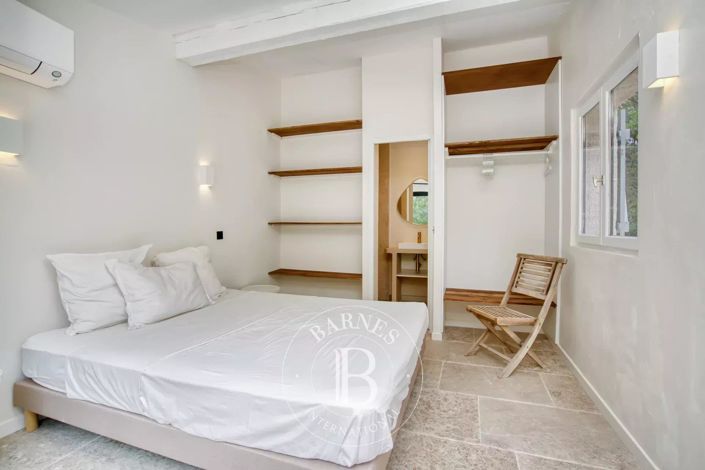 Image No.14-5 Bed House for sale