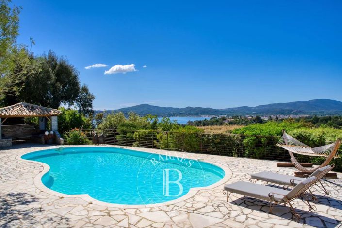 Image No.4-Maison de 6 chambres à vendre à Grimaud