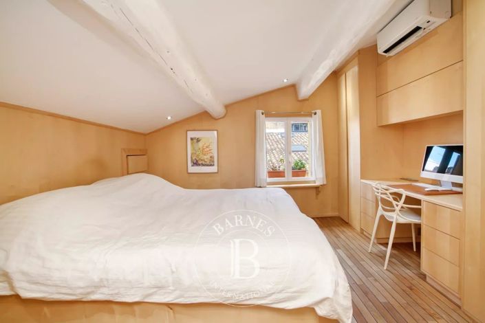 Image No.3-3 Bed House for sale