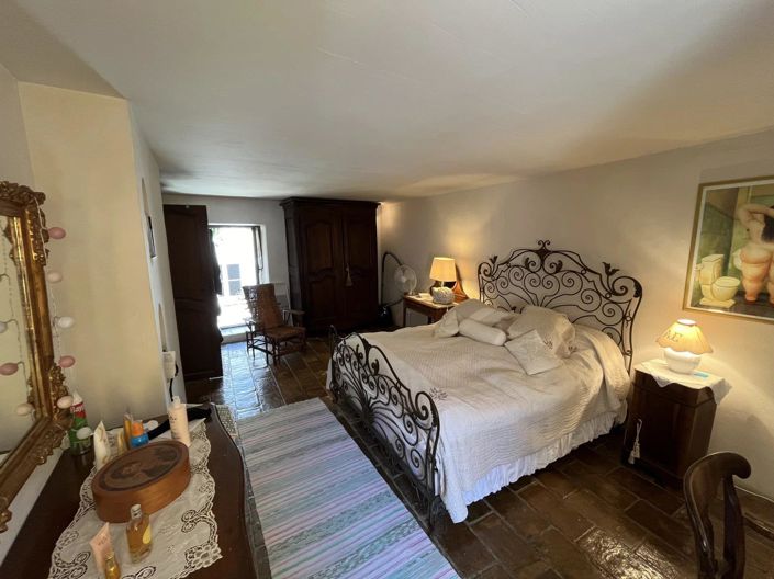 Image No.12-3 Bed House for sale