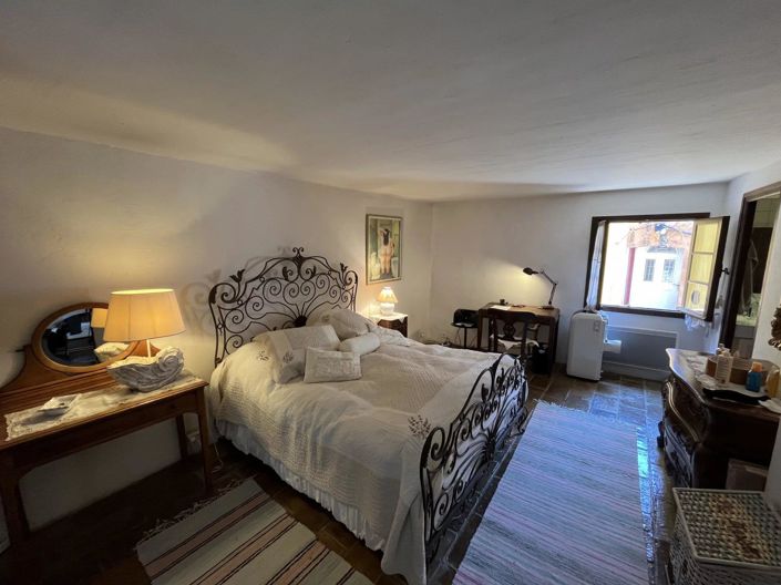 Image No.14-3 Bed House for sale