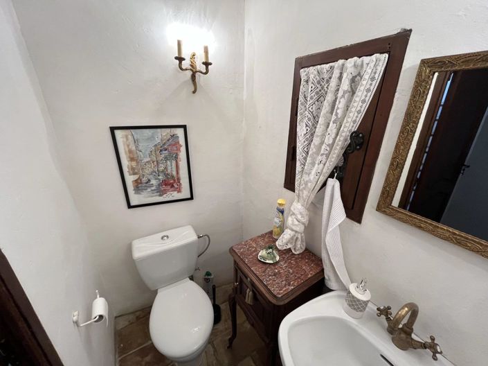 Image No.16-3 Bed House for sale