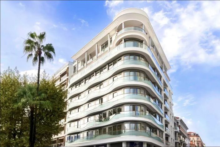 Image No.1-3 Bed Apartment for sale