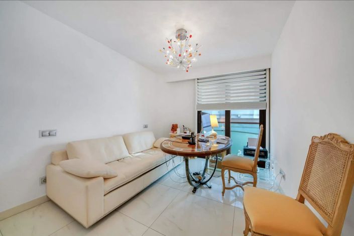 Image No.11-3 Bed Apartment for sale