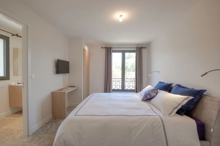 Image No.21-5 Bed House for sale