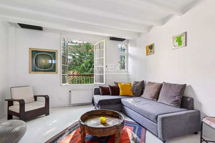Image No.1-3 Bed House for sale