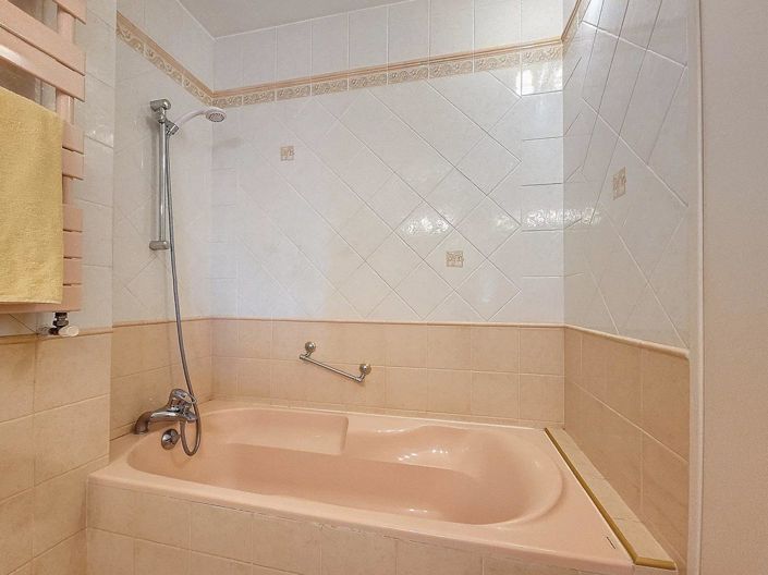 Image No.15-Apartment for sale