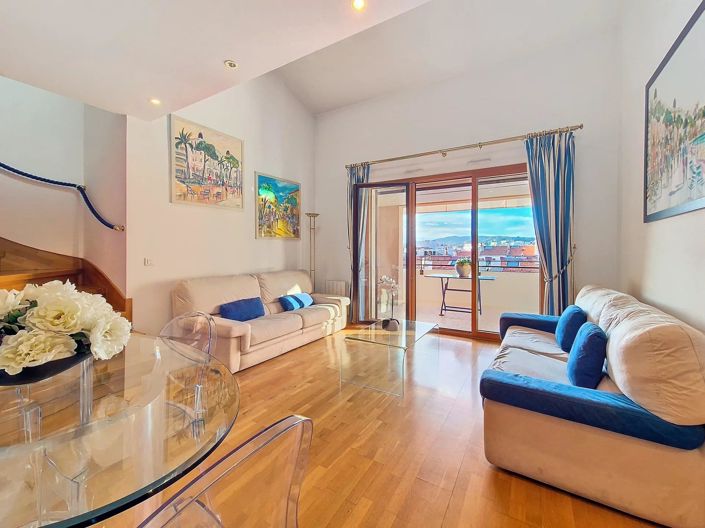 Image No.3-Appartement de 2 chambres à vendre à Cannes