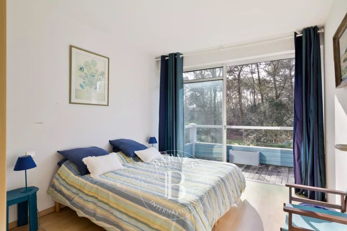 Image No.10-5 Bed House for sale