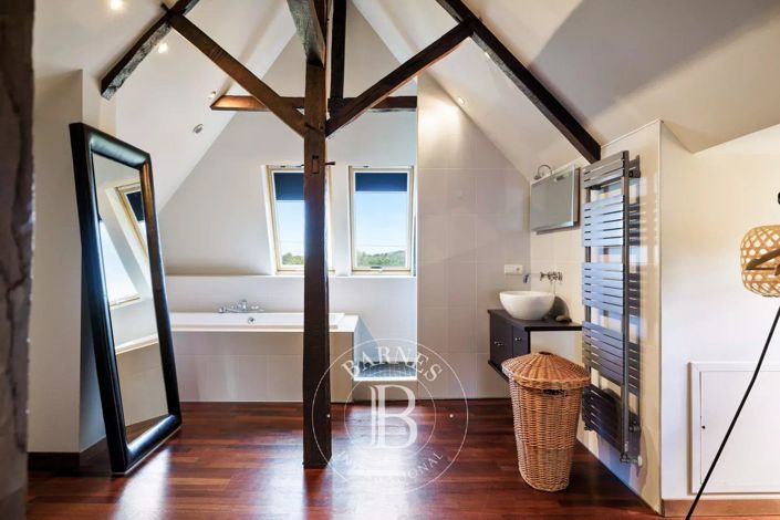 Image No.18-9 Bed House for sale