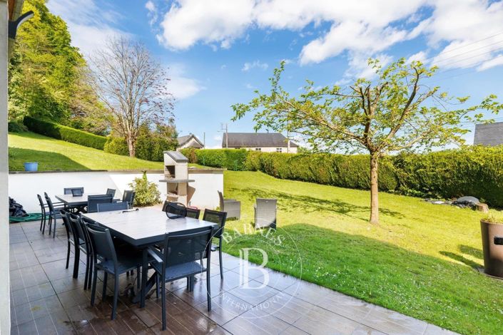 Image No.4-9 Bed House for sale