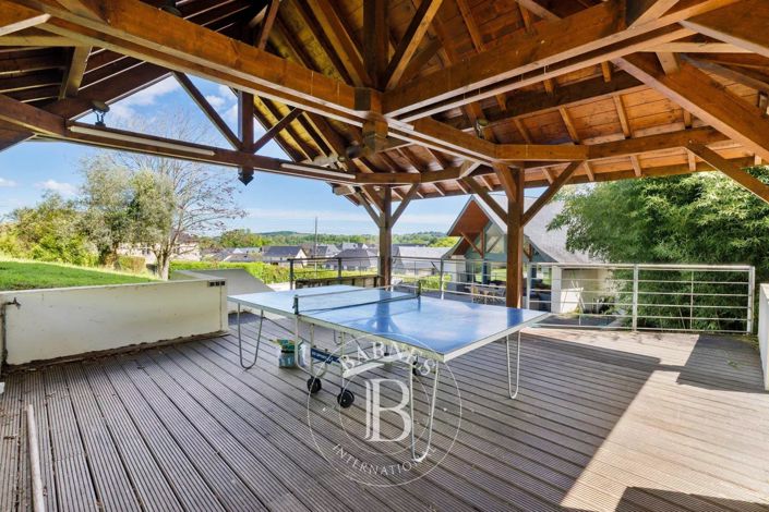 Image No.5-9 Bed House for sale