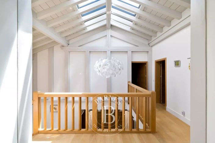 Image No.22-5 Bed House for sale