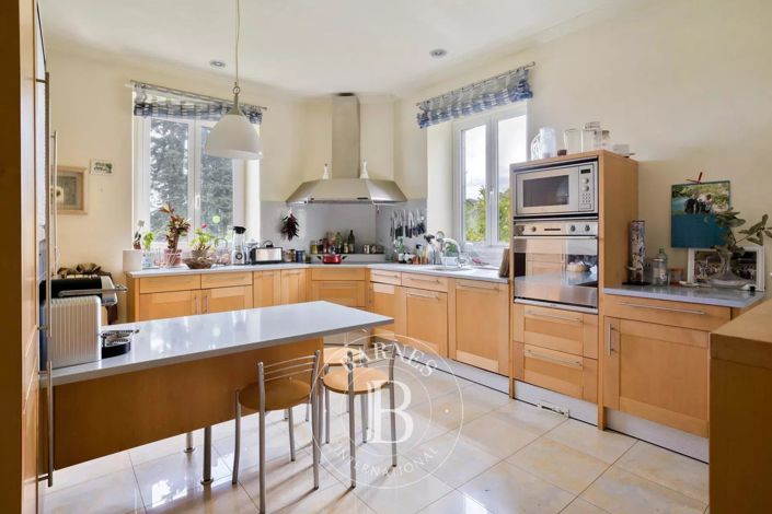 Image No.13-House for sale