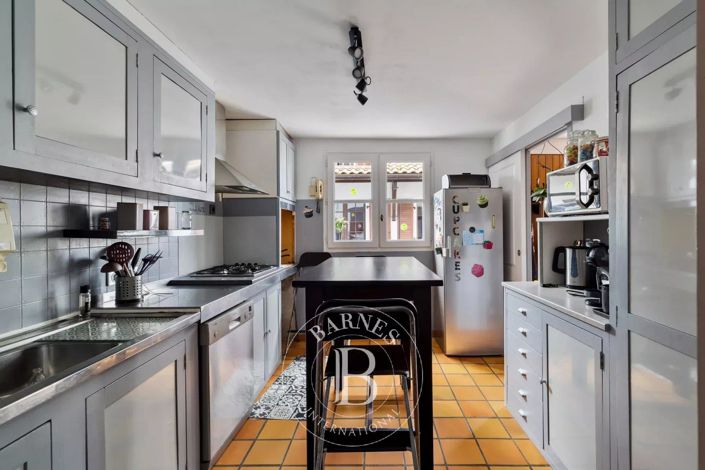 Image No.15-5 Bed House for sale