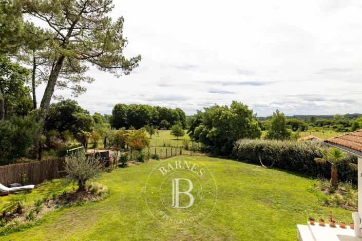 Image No.24-5 Bed House for sale