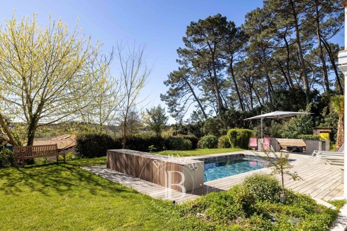 Image No.14-4 Bed House for sale